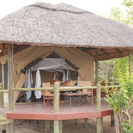Mbali Mbali Tarangire River Camp Kwa Kuchinia Bagian luar foto